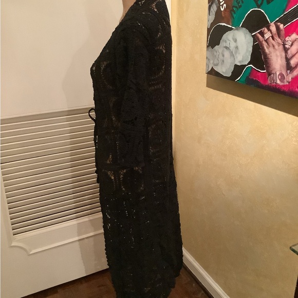 Tie front  crochet maxi cardigan. - Picture 3 of 4